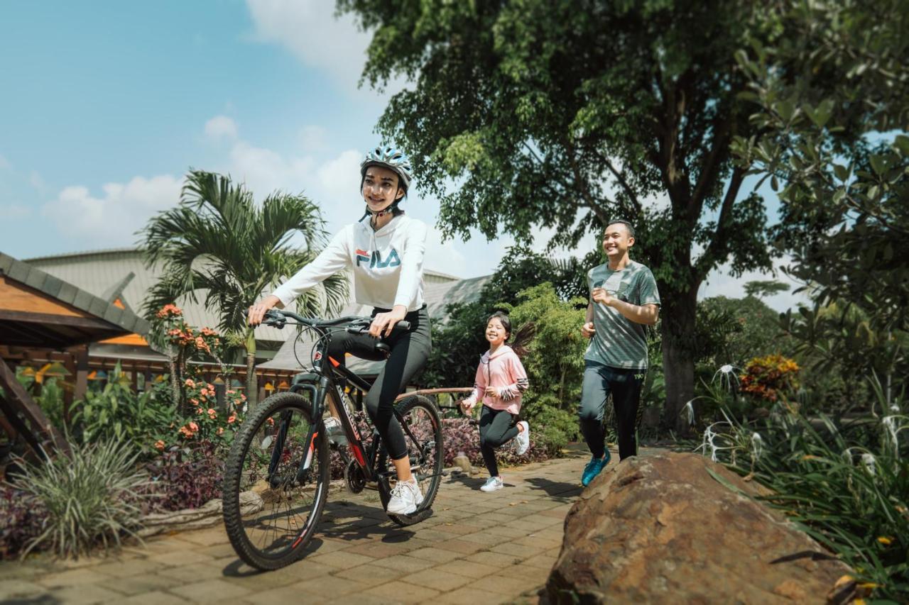 The Wujil Resort & Conventions Semarang Exteriör bild