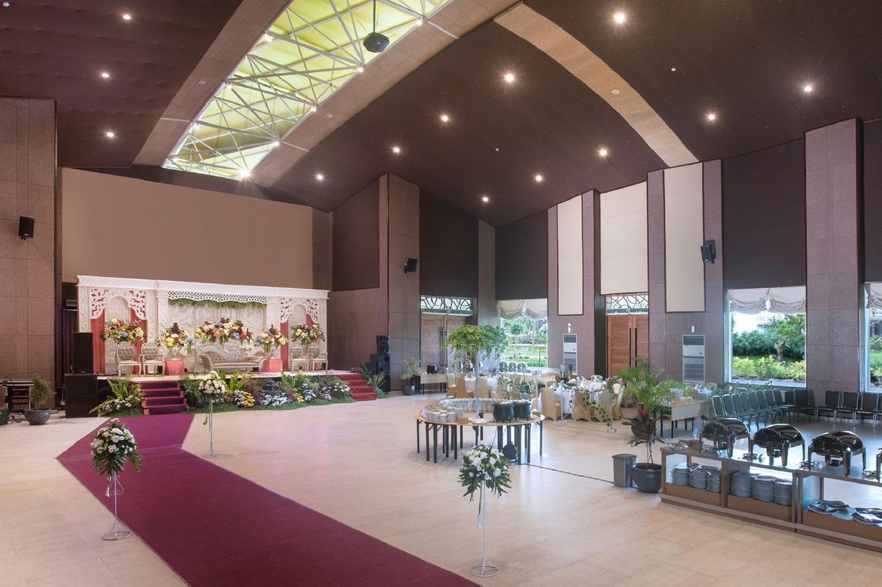 The Wujil Resort & Conventions Semarang Exteriör bild